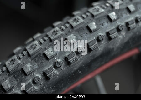 Ruota anteriore di una mountain bike Foto Stock