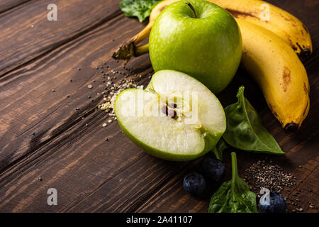 Ingredienti uft sana colazione detox smoothie verde Foto Stock