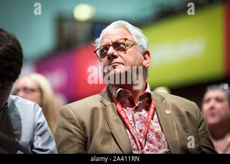 © Chris - Boll. 23/09/19 Brighton , Regno Unito. Partito Laburista Conferenza annuale 2019 in Brighton. Jonathan Lansman ( Jon Lansman ) nel audeince dring delgate discorsi. Photo credit: CHRIS BULL Foto Stock