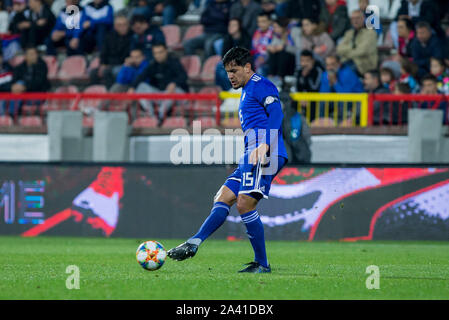 Krusevac, Serbia. 10 ottobre, 2019. Gustavo Gomez del Paraguay passa la palla. Credito: Nikola Krstic/Alamy Live News Foto Stock