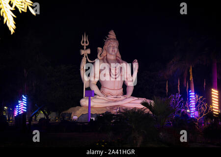 Shankar chouda, statua di mahadev.Jabalpur,Madhya Pradesh, India. Foto Stock