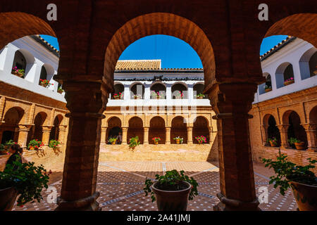 Il convento francescano di Santa Maria de la Rábida. Stile mudéjar chiostro, Palos de la Frontera. La provincia di Huelva. Southern Andalusia, Spagna. Europa Foto Stock