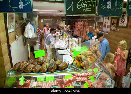 Staden Nice på den franska rivieran. Ho Charketuri Gamla stan. Salumi nella città vecchia, Nice.Foto Jeppe Gustafsson Foto Stock