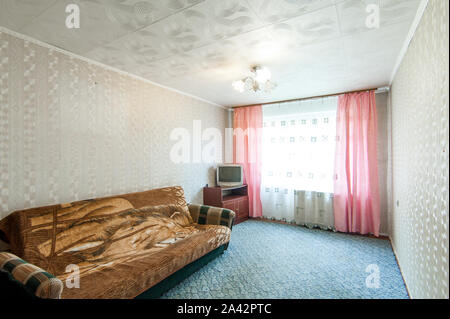 Russia, Mosca- Maggio 16, 2019: camera interna appartamento. riparazione standard di decorazione in ostello Foto Stock