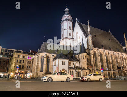 San Tommaso chiesa in Leipzig durante la notte Foto Stock