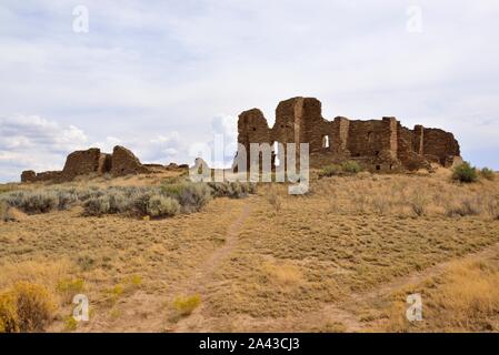 Pueblo Pintado (900-1250s), da 3 a 4 piani Casa Grande, Chaco Canyon, NM 190914 61461 Foto Stock