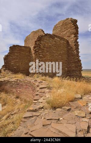 Kiva, Pueblo Pintado (900-1250s), da 3 a 4 piani Casa Grande, Chaco Canyon, NM 190914 61466 Foto Stock