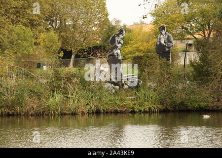 Il 'Sentiers des Arts' offerte in diverse tappe artistiche la scoperta di originale, monumentali opere effimere paesaggio héritage Foto Stock