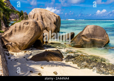 Seychelles, incredibile spiaggia tropicale, Spiaggia Paradiso in Praslin, isola delle Seychelles. Foto Stock