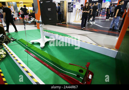 2019 Forum Mondiale su robot si apre a Pechino Yichung International Exhibition Centre di Pechino, Cina, 20 agosto 2019. Foto Stock