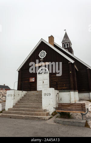 Una chiesa tradizionale a Ilulissat (Groenlandia) - immagine estiva Foto Stock