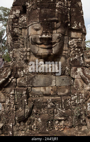 Tempio Bayon parete in Angkor, Cambogia Foto Stock