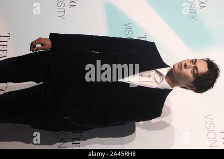 Il cinese attore e modello Xu Kai assiste il Tiffany Co. evento promozionale in Cina a Shanghai, 19 agosto 2019. Foto Stock