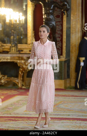 Madrid, Spagna. Xii oct, 2019. Regina spagnola Letizia partecipa alla giornata nazionale il ricevimento al Palazzo Reale di Madrid in Spagna nel mese di ottobre12, 2019. Credito: Jimmy Olsen/Media punzone ***Nessuna Spagna***/Alamy Live News Credito: MediaPunch Inc/Alamy Live News Foto Stock