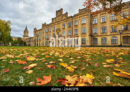 Kiev, Ucraina - 14 Ottobre, 2017: edificio principale del Politecnico nazionale di Ucraina Igor Sikorsky Kyiv Polytechnic Institute , Ucraina. Foto Stock