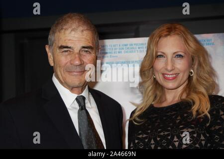 Hollywood, Stati Uniti d'America. 29 Mar, 2016. Robert Forster 29/03/2016 Los Angeles Premiere "Miglia" tenutosi presso il Writer's Guild Theatre di Beverly Hills, CA Foto di Izumi Hasegawa/HNW/PictureLux Riferimento File # 32872 064HNW Credit: PictureLux/Hollywood Archive/Alamy Live News Foto Stock