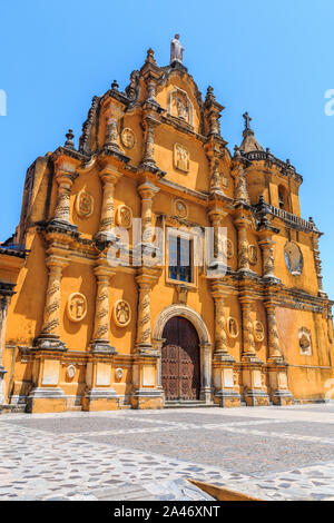 Leon, Corinto, Nicaragua. Chiesa di la Recolección. Foto Stock