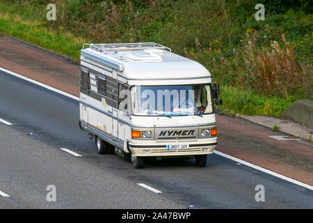 1991 Mercedes Benz HYMER; Regno Unito il traffico veicolare, trasporti, moderno, carrozze salone, sud-legato sulla corsia di 3 M6 motorway autostrada. Foto Stock