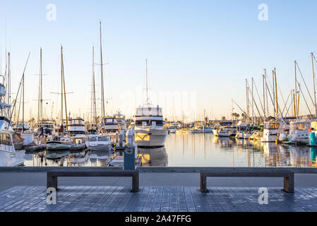 Marina presso il lungomare di Point Loma. San Diego, California, Stati Uniti d'America. Foto Stock