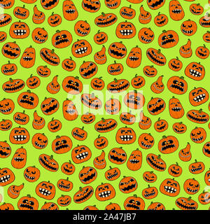 Seamless tassellabile a disegno di colore arancione zucca di Halloween pattern su sfondo verde. Foto Stock