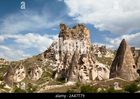 Incredibili rocce e formazioni di pietra in Cappadocia presso Goreme in Turchia Foto Stock