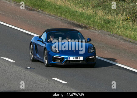 2015 blu Porsche Boxster S GTS-A, con numero privato piastra, personalizzati e amati, dateless, DVLA i contrassegni di registrazione, le registrazioni sulla M6. Foto Stock