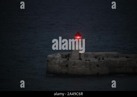 Faro di Ricasoli punto, Valletta, Malta Foto Stock