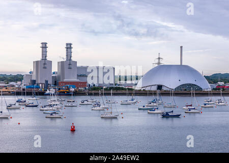 Veoila Marchwood dell energia-da-impianto di smaltimento dei rifiuti, Southampton, Hampshire. Foto Stock