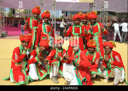 Mumbai, Maharashtra, India - Sud est asiatico : Rajasthani sono persone in abito tradizionale il nativo di abitanti del Rajasthan la terra di re. Foto Stock