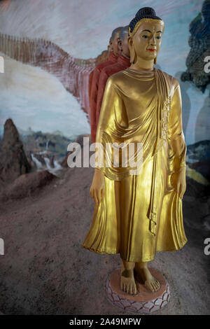 Tempio del Buddha di Chaukhtattgyi a Bahan Township, Yangon, Myanmar Foto Stock