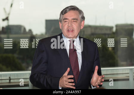 Southbank Centre di Londra, Regno Unito. Il 16 agosto, 2015. Gordon Brown si rompe il suo silenzio sulla leadership laburista concorso con un discorso. Foto Stock