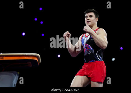 Stuttgart, Germania. Xiii oct, 2019. Nikita Nagornyy della Russia celebra durante la Uomini Vault finale al 2019 figura di Ginnastica Artistica Campionati del Mondo a Stoccarda, Germania, 13 ottobre, 2019. Credito: Zhang Cheng/Xinhua/Alamy Live News Foto Stock