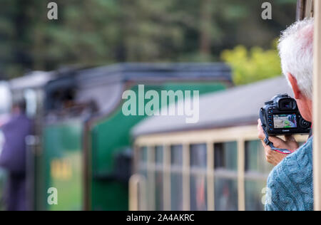 Ex South African ferrovie NGG16 Garratt classe in livrea verde operanti sul Ffestiniog e Welsh Highland railway, Galles del Nord, Regno Unito Foto Stock