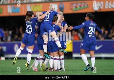 Del Chelsea Thorisdottir Maria celebra il suo punteggio del team secondo obiettivo durante la FA DONNA Super League a Kingsmeadow, Kingston Upon Thames. Foto Stock