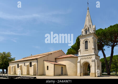 Xi secolo Saint-Eloi chiesa a Andernos-les-bains, comune è situato sulla sponda nord-est della baia di Arcachon, nella Gironda dipartimento in Francia Foto Stock