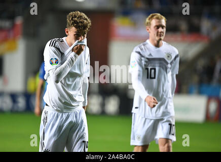 Luca Waldschmidt (Germania) e Julian Brandt (Germania) sono deluso in metà tempo di pausa. GES/Soccer/Euro Qualifica: Estonia - Germania, 13.10.2019 Calcetto: Qualificazioni europee: Estonia vs Germania, Tallinn, Ottobre 13, 2019 | Utilizzo di tutto il mondo Foto Stock