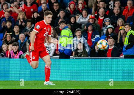 Cardiff, Galles 13/10/19. Dan James del Galles in azione contro la Croazia. Il Galles v Croazia UEFA EURO 2020 il qualificatore a Cardiff City Stadium. Lewis Mit Foto Stock