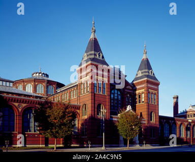 Il Smithsonian Institution di arti e industrie edificio sul National Mall di Washington, D.C. Foto Stock