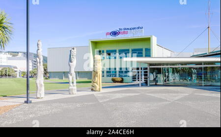 Porirua, Nuova Zelanda - Settembre 17th, 2019: vista esterna di Te Rauparaha Arena, un multi-purpose indoor centro sportivo e di animazione con piscine, f Foto Stock