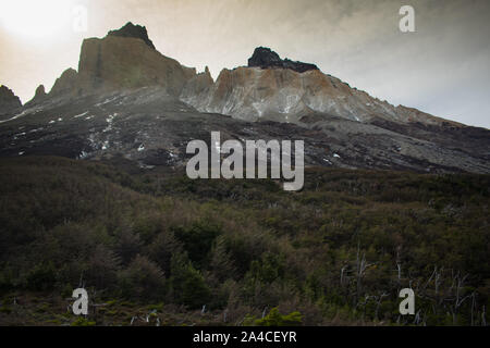 Paine Grande Inverno nel Parco Nazionale di Torres del Paine Patagonia Cile Foto Stock