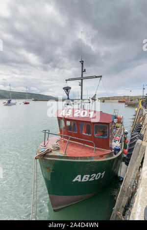 Lobster Pot pesca barca ormeggiata in porto a Blaenau Ffestiniog in Gwynedd sulla costa settentrionale del Galles Cardigan Bay Foto Stock