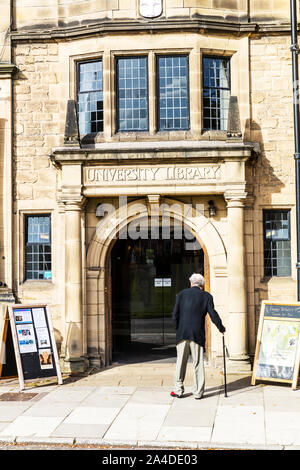 Durham University Library, UK, Inghilterra, Università di Durham, Biblioteca, Durham University Library ingresso, Palace verde, Durham, County Durham, Foto Stock