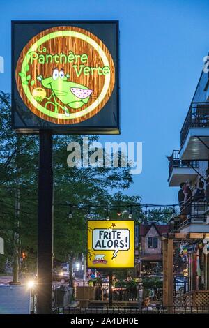 Un ristorante FAST FOOD IN LA COTE DES NEIGES, LA PANTHERE VERTE ET FRITE ALORS, Montreal, Quebec, Canada Foto Stock