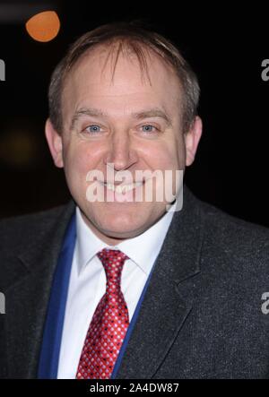 Foto deve essere accreditato ©Karwai codolo/Alfa premere 077000 07/03/2013 Tim Vine aiutando le mani Fundraiser Savoy Hotel Londra Foto Stock