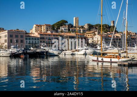 Il SUQUET HILL, porto di Cannes, (06) Alpes Maritimes, REGIONE SUD Foto Stock