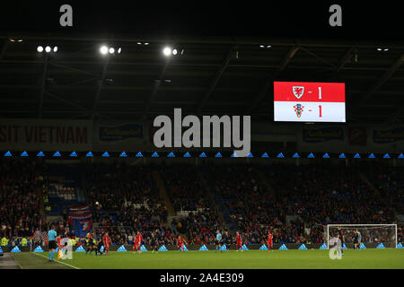 Cardiff, Regno Unito. Xiii oct, 2019. una vista generale del quadro di valutazione durante UEFA EURO 2020 il qualificatore corrispondono, Galles v Croazia al Cardiff City Stadium di Cardiff, Galles del Sud domenica 13 ottobre 2019. pic da Andrew Orchard /Andrew Orchard fotografia sportiva/Alamy live News solo uso editoriale Credito: Andrew Orchard fotografia sportiva/Alamy Live News Foto Stock