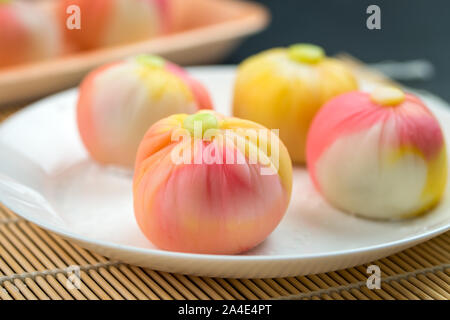 Giapponese tradizionale pasticceria torta wagashi Foto Stock