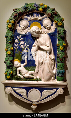 La Vergine adorando il Bambino 1480-1490 Andrea della Robbia, Italiano, Italia, ( Inizio scultore rinascimentale) Foto Stock