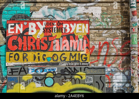 COPENHAGEN, Danimarca - 28 giugno 2017: Freetown Christiania è una comunità intenzionale e comune di circa 850 per mille residenti nel Comune di C Foto Stock