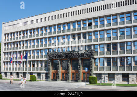 Assemblea nazionale edificio (Zgradba Državnega zbora), Piazza della Repubblica, Lubiana, Slovenia Foto Stock